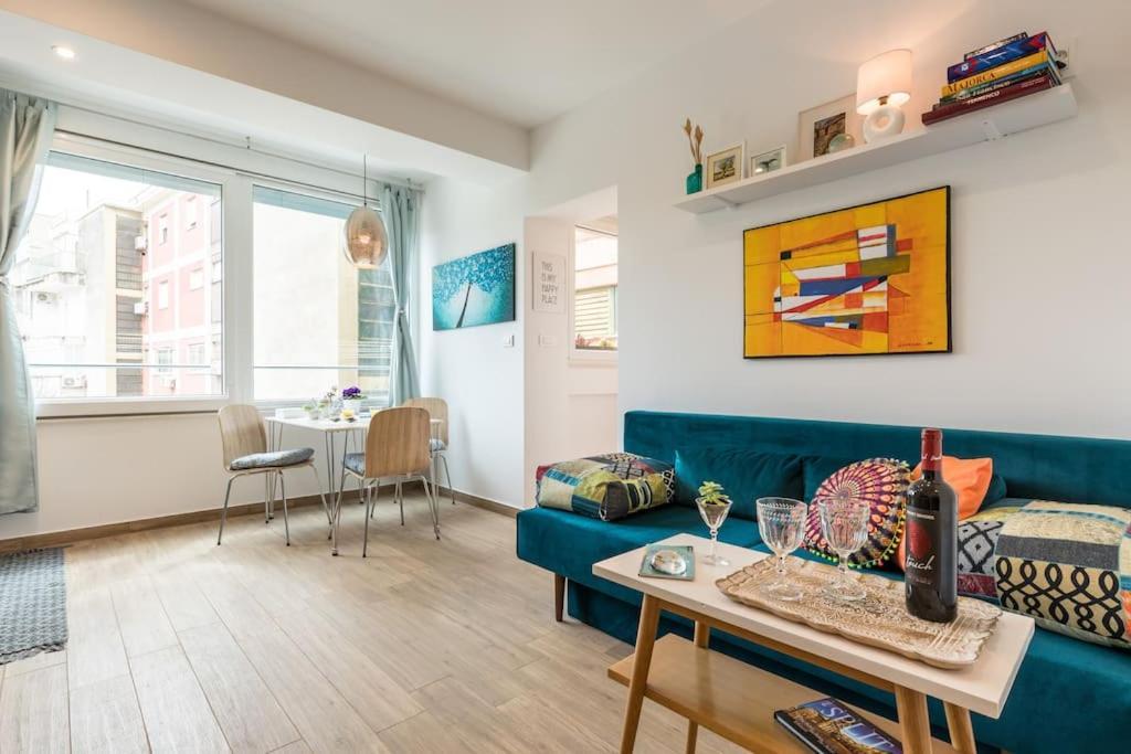 Brand New 1Br Near Central Station, Old Town, Beach - 3 Minute Walking Apartment Split Exterior photo